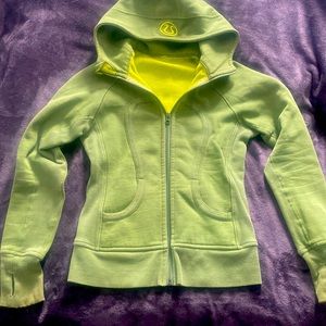 Lulu hoodie. Size 4 stamp. Good condition.